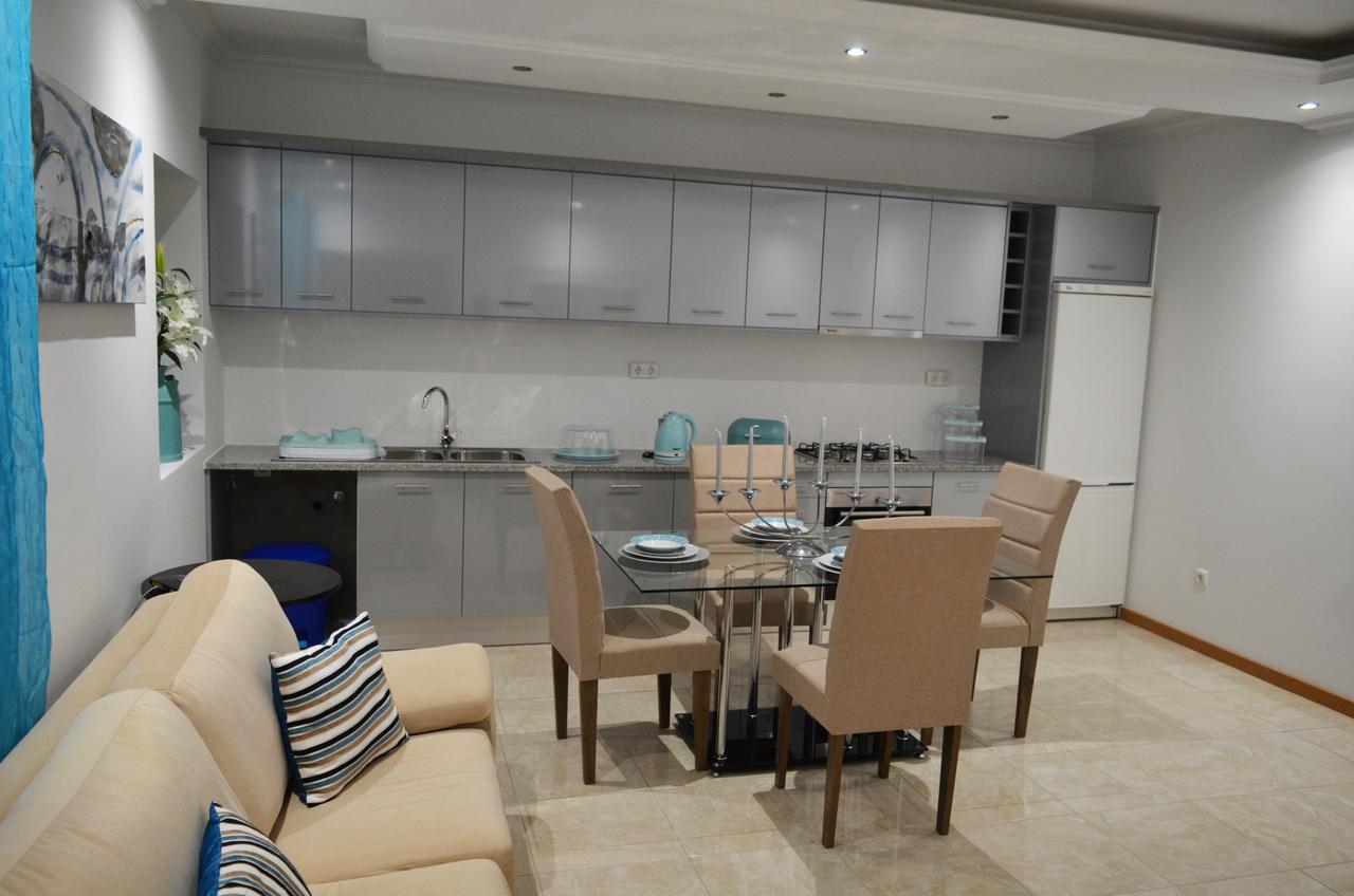 Appartement House Gonçalves à Praia Extérieur photo
